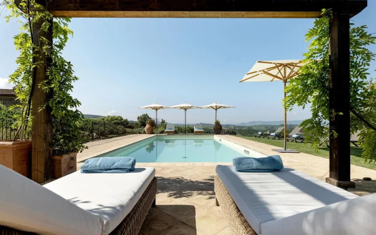 tuscany-luxury-casale-vignacce-pool